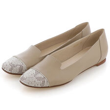 ローヒール切替えデザインスクエアトゥパンプス