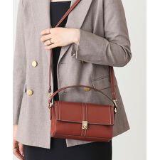 【2way/シーズンレス/コンパクト】ひねり金具ショルダーバッグ