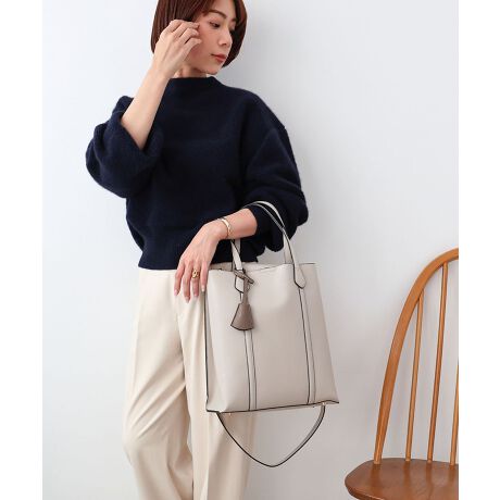 yCALLA / J[zǂȃX^Cɂ}b`fUĆwCALLAxV[YBʋ΂͂AIIt킸g₷A}Vv͂̃V[YłByfUCzEX^CbVȈۂ̏c^fUCEoCJ[̃L[`[悢ANZgEiȍvgpvXEEwAEƎȂǃIP[Wɂy@\zE͊JX[Yȃ}OzbNdlE2wayŎg钅E\ȃV_[xgEȂǂtL[`[tE肪͂₷悤[𒲐d؂t@Xi[|PbgyfށzEyʂ̍vgpE悢V{iȎyXybNzEA4(22~31cm)FZEz(10~20cm)FZE500mlybg{g(^e)FZE500mlybg{g(R)FZE|PbgF2EdʁF650EV_[XgbvF89`109cmyV[YWJiiԁjzE2211-108-1 / ^A4g[gobOE2231-115-1 / 2wayg[gobOyBRANDzMIAN /~A炵؂ɂl̏ɌāAIIt킸płi@\IȃACeƁAghɂق̗̏VѐSvXAӂꂽɍʂ^ĂobO⏬ĂĂ܂ByATTENTIONz摜̏i̓TvłBۂ̏iƐFAdlAHATCYAfޓ኱قȂꍇ܂BE摜̏i͌̏Ǝ˂pxɂAƐFقȂꍇ܂B܂\̃TCYƎ͎኱قȂꍇ܂̂ŁA\߂BEvL̂ɂꍇ܂BɂCɂȂꍇ͈xAĂ炲gpBEv́ȂfނƖƐFڍs\܂Bfނ̐邱Ƃł܂̂ŁA\߂B[^:2241-153-1]