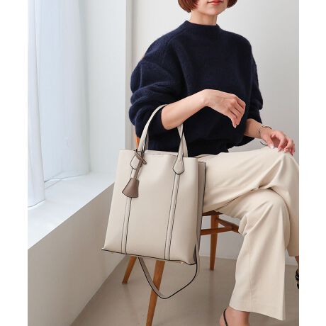 yCALLA / J[zǂȃX^Cɂ}b`fUĆwCALLAxV[YBʋ΂͂AIIt킸g₷A}Vv͂̃V[YłByfUCzEX^CbVȈۂ̏c^fUCEoCJ[̃L[`[悢ANZgEiȍvgpvXEEwAEƎȂǃIP[Wɂy@\zE͊JX[Yȃ}OzbNdlE2wayŎg钅E\ȃV_[xgEȂǂtL[`[tE肪͂₷悤[𒲐d؂t@Xi[|PbgyfށzEyʂ̍vgpE悢V{iȎyXybNzEA4(22~31cm)FZEz(10~20cm)FZE500mlybg{g(^e)FZE500mlybg{g(R)FZE|PbgF2EdʁF650EV_[XgbvF89`109cmyV[YWJiiԁjzE2211-108-1 / ^A4g[gobOE2231-115-1 / 2wayg[gobOyBRANDzMIAN /~A炵؂ɂl̏ɌāAIIt킸płi@\IȃACeƁAghɂق̗̏VѐSvXAӂꂽɍʂ^ĂobO⏬ĂĂ܂ByATTENTIONz摜̏i̓TvłBۂ̏iƐFAdlAHATCYAfޓ኱قȂꍇ܂BE摜̏i͌̏Ǝ˂pxɂAƐFقȂꍇ܂B܂\̃TCYƎ͎኱قȂꍇ܂̂ŁA\߂BEvL̂ɂꍇ܂BɂCɂȂꍇ͈xAĂ炲gpBEv́ȂfނƖƐFڍs\܂Bfނ̐邱Ƃł܂̂ŁA\߂B[^:2241-153-1]