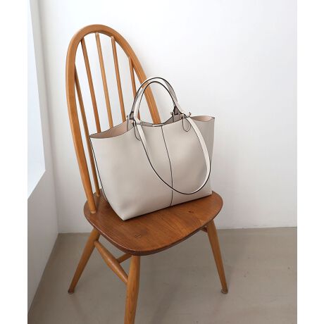 yLILAC / CbNzA4TCY[\ȃVvȃg[gobÓuLILACvBfUĈ_unhfUC|CgłBd؂肪̂ŁAו̑₨dobOƂĂ߂̃ACełByfUCzEfUCƋ@\˔_unhfUCEƂꖇdĂŉו[₷EA4TCY[\Ȃ̂łdobOɂ߁y@\zEJ₷}OzbNdlE莝A|2wayŎĂ_unhyfށzEyʍvE悢V{iȎyXybNzEA4(22~31cm)FZEz(10~20cm)FZE500mlybg{gi^e)FZE500mlybg{g(R)FZE|PbgF2EdʁF570gyBRANDzMIAN /~A炵؂ɂl̏ɌāAIIt킸płi@\IȃACeƁAghɂق̗̏VѐSvXAӂꂽɍʂ^ĂobO⏬ĂĂ܂ByATTENTIONz摜̏i̓TvłBۂ̏iƐFAdlAHATCYAfޓ኱قȂꍇ܂BE摜̏i͌̏Ǝ˂pxɂAƐFقȂꍇ܂B܂\̃TCYƎ͎኱قȂꍇ܂̂ŁA\߂B[^:2251-129-1]