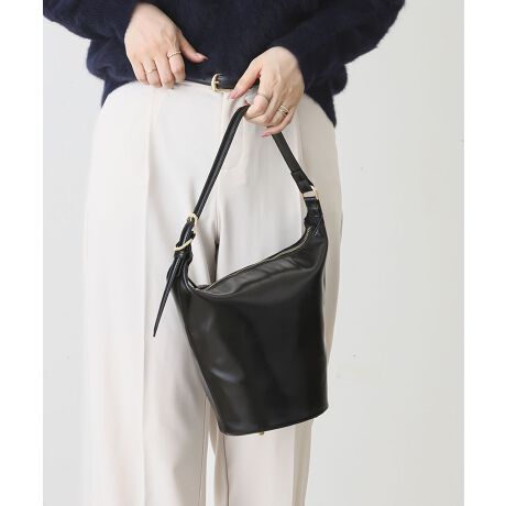 oPbg^VGbgghCNȃV_[obOyfUCzELR[fɃ}b`VvȃfUCEוĂ^ꂵɂoPbg^E500mlybg{gⒷzƎ܂pIȃTCYy@\zE͖hƖʂSȃt@Xi[dlEOA\ȃV_[XgbvyfށzEiȉ̂鍇vyXybNzEz(10~20cm)FZE500mlybg{gi^e)FZE500mlybg{g(R)F~E|PbgF2EdʁF390gEV_[XgbvF87`117cmyBRANDzMIAN /~A炵؂ɂl̏ɌāAIIt킸płi@\IȃACeƁAghɂق̗̏VѐSvXAӂꂽɍʂ^ĂobO⏬ĂĂ܂ByATTENTIONz摜̏i̓TvłBۂ̏iƐFAdlAHATCYAfޓ኱قȂꍇ܂BE摜̏i͌̏Ǝ˂pxɂAƐFقȂꍇ܂B܂\̃TCYƎ͎኱قȂꍇ܂̂ŁA\߂BEv͓L̂ɂꍇ܂BɂCɂȂꍇ͈xAĂ炲gpB[^:2251-132-1]