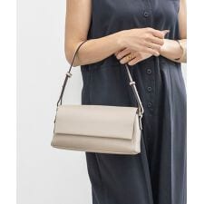 【オールシーズン/デイリー/コンパクト】ラインテープ ショルダーバッグ