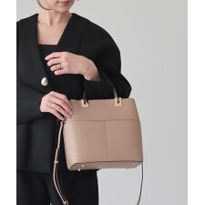 【セレモニー/ミディアムサイズ/シーズンレス】ダブルポケット2wayハンドバッグ