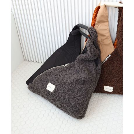 ّfސ؂ւVNȃg[gobOyfUCzE{AƃiCّ̈fMIXfUCEH~R[fɓރACeEzF킢ny@\zEfC[Ɏg₷TCYE𕪂Ď[o|Pbg3ӏƊO|Pbg1ӏtyfށz@EiCnƃ{AnyXybNzEA4(22~31cm)F~Ez(10~20cm)FE500mlybg{g(^e)FE500mlybg{g(R)FE|PbgF3EO|PbgF1EdʁF290gEiCnƃ{AnyBRANDzCOLDE /RfJWAɃgh~bNX炵fC[X^CBgLN𑗂肽lɌJWAuhByATTENTIONz摜̏i̓TvłBۂ̏iƐFAdlAHATCYAfޓ኱قȂꍇ܂BE摜̏i͌̏Ǝ˂pxɂAƐFقȂꍇ܂B܂\̃TCYƎ͎኱قȂꍇ܂̂ŁA\߂BEvL̂ɂꍇ܂BɂCɂȂꍇ͈xAĂ炲gpBEv́ȂfނƖƐFڍs\܂Bfނ̐邱Ƃł܂̂ŁA\߂B[^:3241-322-1]