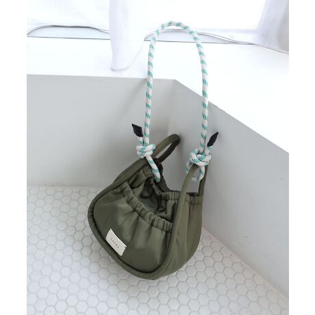 pR[hV_[|Cg̃V_[obOyfUCzERƂ`炵fUCEƃ|PbgɃMU[񂹂܂y@\zE̒߂opR[hV_[EȂ璷zTCYŃfC[g痷sȂǕL􂵂Ă܂yfށzEyʂŏvȐnyXybNzEzi10~20cmjFE500mlybg{gi^ejF~E500mlybg{giRjF~E|PbgF2EO|PbgF1EdʁF280gyBRANDzCOLDE /RfJWAɃgh~bNX炵fC[X^CBgLN𑗂肽lɌJWAuhByATTENTIONz摜̏i̓TvłBۂ̏iƐFAdlAHATCYAfޓ኱قȂꍇ܂BE摜̏i͌̏Ǝ˂pxɂAƐFقȂꍇ܂B܂\̃TCYƎ͎኱قȂꍇ܂̂ŁA\߂B[^:3251-364-1]