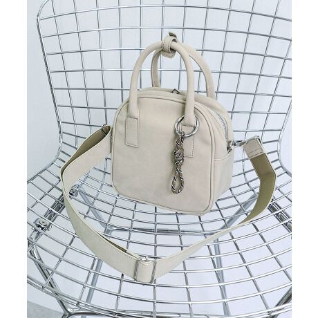 RpNgȌڂ킢XNGA{XgobOyfUCzER[h`[ۂD݂ɃJX^ĂEV_[͑߂ŃubNȊO͔zFfUCEAC{[ƃuE͋Gߊ̂XG[hy@\zEV_[A`[͎O\EnhߕtyfށzEubN͒ʔNg鍇EAC{[ƃuE̓XG[hyXybNzEz(10~20cm)F~E500mlybg{gi^e)F~E500mlybg{g(R)F~E|PbgF1EdʁF360gEV_[XgbvF64`120cmyBRANDzCOLDE /RfJWAɃgh~bNX炵fC[X^CBgLN𑗂肽lɌJWAuhByATTENTIONz摜̏i̓TvłBۂ̏iƐFAdlAHATCYAfޓ኱قȂꍇ܂BE摜̏i͌̏Ǝ˂pxɂAƐFقȂꍇ܂B܂\̃TCYƎ͎኱قȂꍇ܂̂ŁA\߂B[^:3251-534-1]