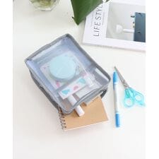 【軽量/収納力/プレゼント】メッシュスクエアポーチ縦型
