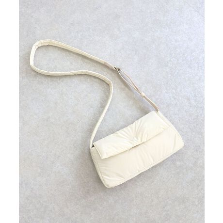 ӂƂ\tgȎ̃V_[obOyfUCzELɍVvfUCEȂꂽ\tgȃfUCƒ悢fނŏ{Ȉہy@\zEtbv͈̌Sȃt@Xi[dlE߉\ȃV_[xgyfށz@Eyʂȃ|GXenyXybNzEz(10~20cm)FZE500mlybg{gi^e)F~E500mlybg{g(R)FZE|PbgF2EdʁF160gEV_[XgbvF90`120cmyBRANDzTESEL /eB[GXGu炵vƁufC[[XvL[[hɁA炵IV̂DȏɌuhBقǂ悭gh~bNXAɎ₷iŒāBHappyȋCłołobO͂܂ByATTENTIONz摜̏i̓TvłBۂ̏iƐFAdlAHATCYAfޓ኱قȂꍇ܂BE摜̏i͌̏Ǝ˂pxɂAƐFقȂꍇ܂B܂\̃TCYƎ͎኱قȂꍇ܂̂ŁA\߂B[^:1251-123-1]