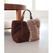 【デイリー/ミディアムサイズ/軽量】　ファー切り替えトートバッグ