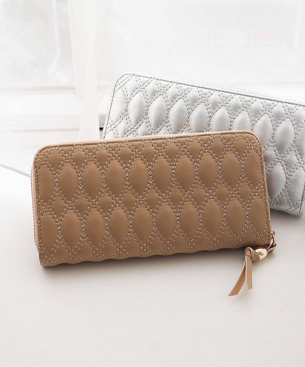 【美品】 ベージュ キルティング 長財布　✴︎最終値下げ 長財布 (キルティング) の一覧 | マルイウェブチャネル