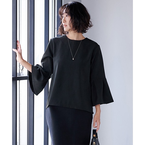 ブレンヘイム新品白フレアスリーブ Aライン トップス ブレンヘイム新品白フレアスリーブ Aライン トップス - メルカリ