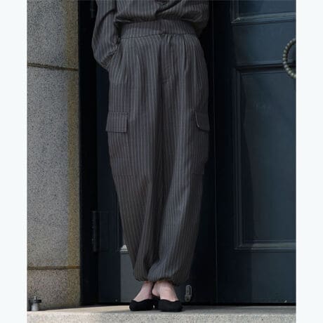 DETAILLC߂ȑfނɃJ[S|Pbggݍ킹J[SpcBnCEGXgƃ^bÑfUCŃX^CAbvʂQBɂ̓hXgtĂAD݂Œ\łBFABRICXgCv͂ƂAC{[AubN͏ĝ݂\tgcCfށCOORDINATEfނ̃gbvXiBGXU1862jƃZbgŒp\łBYɂAZbgAbv̒ĂĒĂ܂iƐFꍇ܂B\߂B[^:BGXU1863]