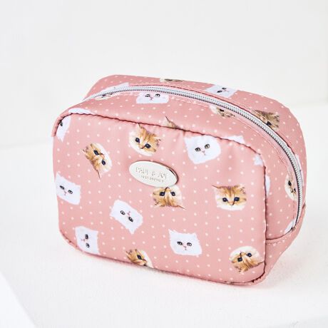 sV[YtGIPSY & NOUNETTE / WvklPAUL&JOẼuhC[WɂȂĂgklbgWvV[h`[tɑɗƂ񂾍ŐVV[YBWvV[Eklbg̒ɂׂ͍ȃhbgvXAtĂ炵荂߂fUCɁBŜ̃fUCɍ킹ăT[NfBe[̃S^gpBJWAȒɍ܂BGߊ̂u₩ȃu[EIWɃx[VbNJ[̃O[킹S3FWJBsitg̗ǂXNGAfBe[̃}`|[`BobO̒ɓĂXNGA^ň肵AۂɎgpۂɂĂ鎖\łBRpNgȃTCYȂɂ̓t[|PbgACNpiƕĂRbgȂǂ̏ނ̎[ɕ֗łBƂ}`̂ŁAڈȏɒɉו[鎖\B傫Jt@Xi[ŃCNpi̎oyXBCNpi̎[łȂAs̍ۂ̃AjeB̎^тɂg܂BsuhtPAUL&JOE ACCESSOIRES / |[AhW[ ANZ\NGCeBufBN^[Sophie Mechaly(\tB[EV[)̓l̑q̖Ouhl[ƂPAUL & JOE- e悤ȋPAgDȂ̂ɐŁA҂킪܂ -PAUL & JOEf鏗́A킪܂܂ɎvقǂɋӎuƐMOɂӂA̋߂̂𖾊mɐSX^CbVȏłBAj}t[`[tƂj[Nȃp^[gpRNV͊yɈAuh̃ACfeBeB[łhJOIE DE VIVIRE(邱ƂɊ)hAfUĈ鏈ɎU΂߂Ă܂sXybNtJ@Ft@Xi[JdlFt[|Pbg~1stitp