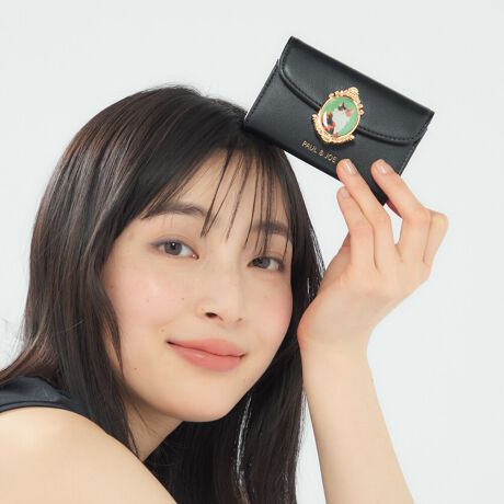 [^ԁFPJA-W1174]sV[YtCAT BROOCH / Lbgu[`G惂`[t3ނ̃lRu[`ɂAꂼ̃lR̃C[Wɍ킹ztŐVV[YBpbƖڂO[EbhɃx[VbNȃubNS3FWJBڂW߂hfUCŁA蕨ƂĂ߂łBsitItBXV[ŌȂghhBh̒łg肪ǂƌd؂t̃fBe[̗pBd؂t鎖Ŏ̖hƂh𕪂ĕۊǂ鎖\łBhƂĖh̎[\Ȃł͂ȂAOɂ|Pbg݂鎖ŖhƂĂłȂAJ[h̎^тɂg\łBAEjȂǁA؂ȕւ̑蕨ƂĂ߂̃ACełBsuhtPAUL&JOE ACCESSOIRES / |[AhW[ ANZ\NGCeBufBN^[Sophie Mechaly(\tB[EV[)̓l̑q̖Ouhl[ƂPAUL & JOE- e悤ȋPAgDȂ̂ɐŁA҂킪܂ -PAUL & JOEf鏗́A킪܂܂ɎvقǂɋӎuƐMOɂӂA̋߂̂𖾊mɐSX^CbVȏłBAj}t[`[tƂj[Nȃp^[gpRNV͊yɈAuh̃ACfeBeB[łhJOIE DE VIVIRE(邱ƂɊ)hAfUĈ鏈ɎU΂߂Ă܂sXybNtJ@FzbNJdlFt[|Pbg~1(d؂肠) / J[h|Pbg~1wʎdlFt[|Pbg~1stitpBOX