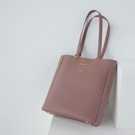 [^ԁFPJA-B1277]sV[YtBIG CAT METAL / rbOLbg^V[Y̒ʂA傫ȃlR^̃t[^tŐVLb`[ȃt[^S[hgp鎖ŗVѐSKxɗ}AiɂdオɃ^̒ɂPAUL&JOE̔SYđŜ߂Ă܂x[VbNɂubNEuEɗF̃p[vS3FWJsitg[gobO̒łlC̍^e^g[gobOBƂۂ^Ă܂BA4TCYΉ̃TCY͕ig͂Aʋ΂ʊwɂ߁B̉וƂȂ肪ȃg[gobO^CvŐڂyXBƎ[鎖\łBsuhtPAUL&JOE ACCESSOIRES / |[AhW[ ANZ\NGCeBufBN^[Sophie Mechaly(\tB[EV[)̓l̑q̖Ouhl[ƂPAUL & JOE- e悤ȋPAgDȂ̂ɐŁA҂킪܂ -PAUL & JOEf鏗́A킪܂܂ɎvقǂɋӎuƐMOɂӂA̋߂̂𖾊mɐSX^CbVȏłBAj}t[`[tƂj[Nȃp^[gpRNV͊yɈAuh̃ACfeBeB[łhJOIE DE VIVIRE(邱ƂɊ)hAfUĈ鏈ɎU΂߂Ă܂sXybNtJ@Ft@Xi[JdlF|Pbg~2 / t[|Pbg~1 / t@Xi[|Pbg~1wʎdlFt@Xi[|Pbg~1stitۑ