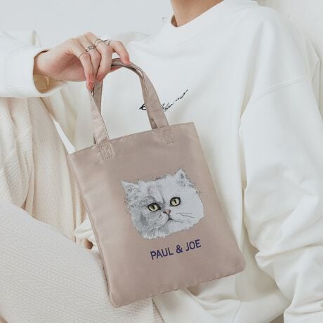 [^ԁFPJA-B1291]sV[YtJACQUARD / WK[hǂw WK[h xGȕWK[hDŕ\鎖ōA̓IɌ鎖\ɂƂo₨UATuobOƂĂ߂̍ŐVsitRpNgȃTCYɎdグw WK[h~jg[g xB}`̃tbg^CvłƂo₨UATuobOƂĂg܂BPAUL&JOȆ㖼ƂklbgEWvV[͂߁A⌢AL[sbhC̕ɎgpĂ܂Bɍ킹{̂̃J[͑S5FBFBƂőA蕨ƂĂ߂̃ACełBsuhtPAUL&JOE ACCESSOIRES / |[AhW[ ANZ\NGCeBufBN^[Sophie Mechaly(\tB[EV[)̓l̑q̖Ouhl[ƂPAUL & JOE- e悤ȋPAgDȂ̂ɐŁA҂킪܂ -PAUL & JOEf鏗́A킪܂܂ɎvقǂɋӎuƐMOɂӂA̋߂̂𖾊mɐSX^CbVȏłBAj}t[`[tƂj[Nȃp^[gpRNV͊yɈAuh̃ACfeBeB[łhJOIE DE VIVIRE(邱ƂɊ)hAfUĈ鏈ɎU΂߂Ă܂stitۑ