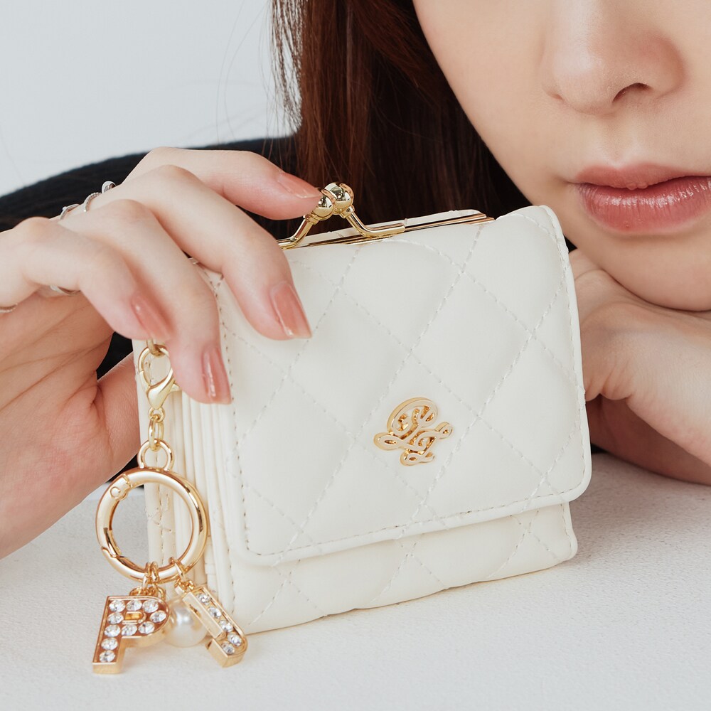 Paul & Joe ポールアンドジョー口金ミニ財布 キャットブローチ PAUL & JOE ACCESSOIRES (ポール＆ジョーアクセソワ) 口金ミニ