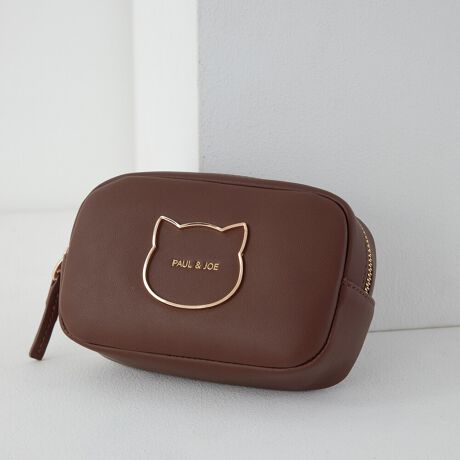 [^ԁFPJA-P1275]sV[YtBIG CAT METAL / rbOLbg^V[Y̒ʂA傫ȃlR^̃t[^tŐVLb`[ȃt[^S[hgp鎖ŗVѐSKxɗ}AiɂdオɃ^̒ɂPAUL&JOE̔SYđŜ߂Ă܂x[VbNɂubNEuEɗF̃p[vS3FWJsit}`ɂgXNGAfBe[̃|[`Big͂As̎̃AjeB̎^тɂ֗BXNGA^͌ڈȏɎ[͂AĂĕۑ{gn̎[ɂKĂ܂BCNpi̎[͂Adq@̎^тɂ֗ȃACeB؂ȕւ̑蕨ƂĂ߂łBsuhtPAUL&JOE ACCESSOIRES / |[AhW[ ANZ\NGCeBufBN^[Sophie Mechaly(\tB[EV[)̓l̑q̖Ouhl[ƂPAUL & JOE- e悤ȋPAgDȂ̂ɐŁA҂킪܂ -PAUL & JOEf鏗́A킪܂܂ɎvقǂɋӎuƐMOɂӂA̋߂̂𖾊mɐSX^CbVȏłBAj}t[`[tƂj[Nȃp^[gpRNV͊yɈAuh̃ACfeBeB[łhJOIE DE VIVIRE(邱ƂɊ)hAfUĈ鏈ɎU΂߂Ă܂sXybNtJ@Ft@Xi[JdlFt[|Pbg~1stitۑ