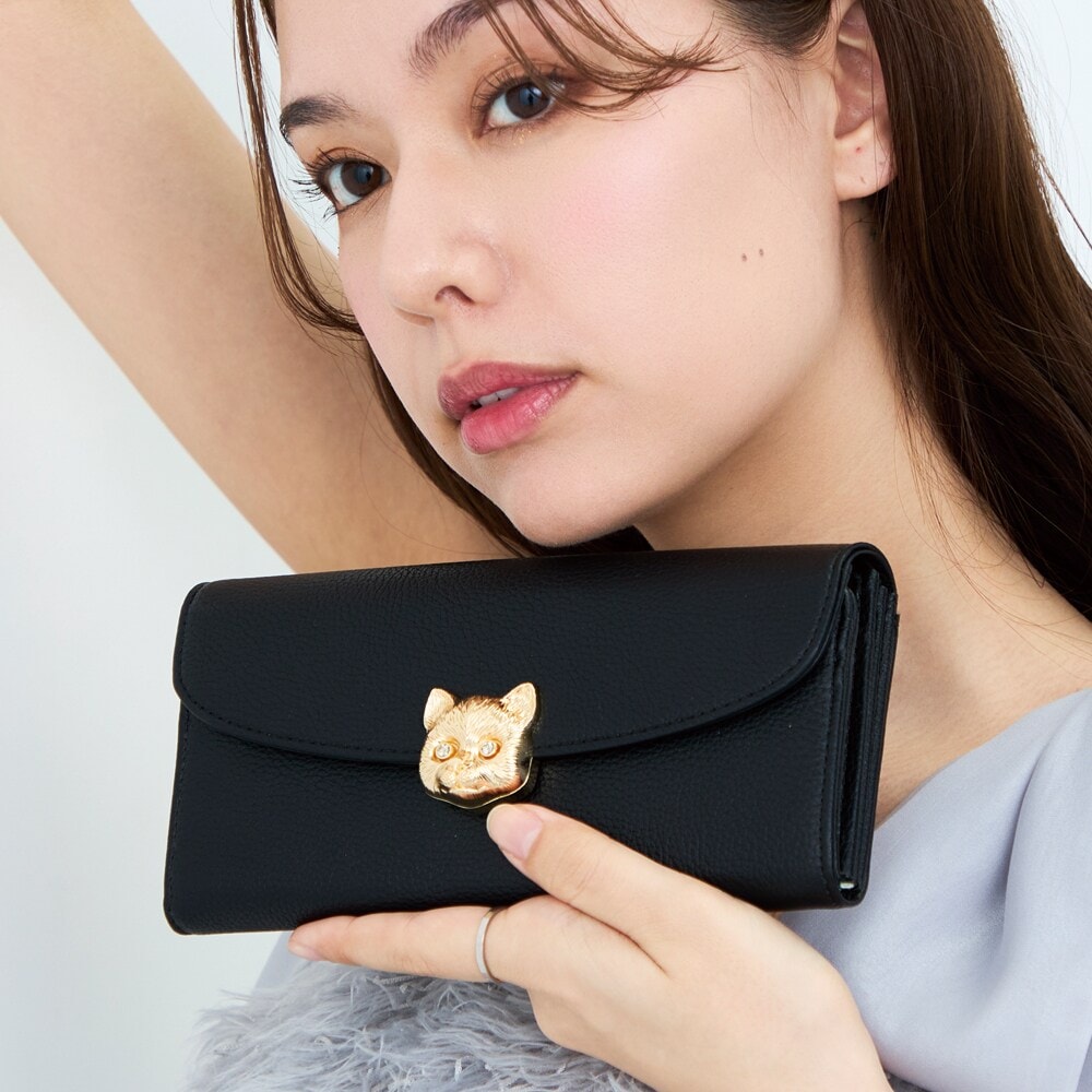 土日限定【新品SALE】ポールアンドジョー アクセソワ 長財布 水色！ ポールアンドジョーアクセソワ 長財布 かぶせ キャットブローチ