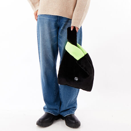 [^:B1544PEB709]yfށzLCȌ򊴂Ƃӂ蔧G̗ǂ̃t@[fނgobOByfUCz⏬ԂȂfނ̎ӂ芴ŗ̓IŉVGbg̃obO͎ЕɒʂăAWĂłBЕ̎肪zFɂȂĂA肰Ȃp[L[̎hJĂƗVтĂ܂B̏i̓jZbNXiłByuhzFRAPBOIS/t{A2002NɃuhX^[gBulȂl̕vRZvgɁAl郊bNXfC[EFAĂRNVuhBfB[XƃỸACepӂĂ܂Bhttps://frapbois.jp