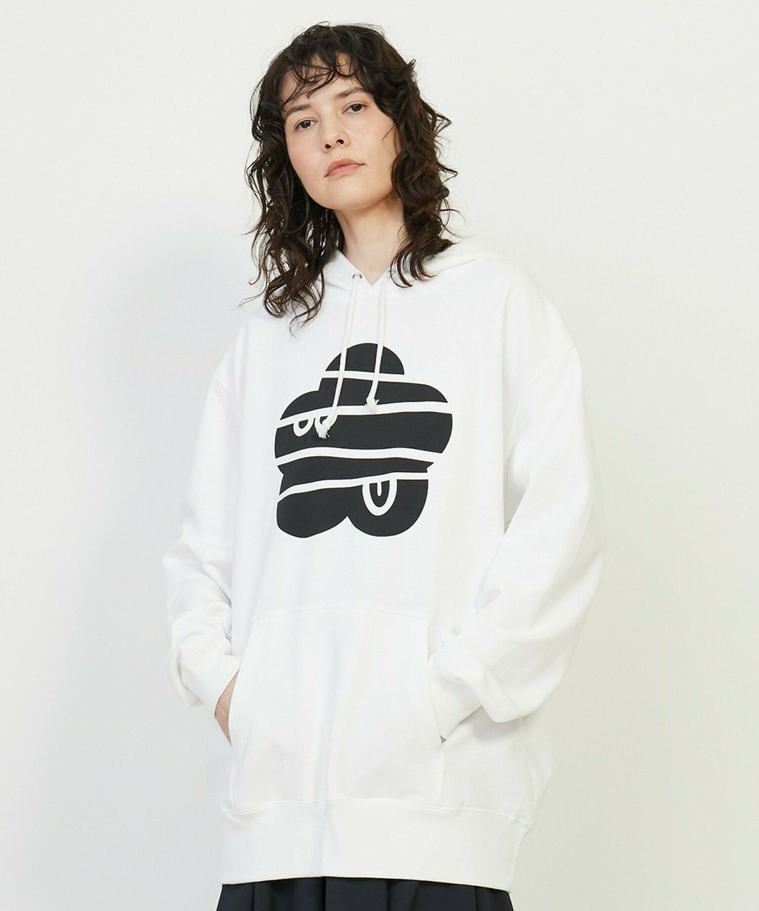 ◆未使用◆ FRABOIS フラボア　ドット柄　スウェットパーカー　ポルパ　白 FRAPBOIS（フラボア）の「【FRAPBOIS(フラボア)】ランダムドット