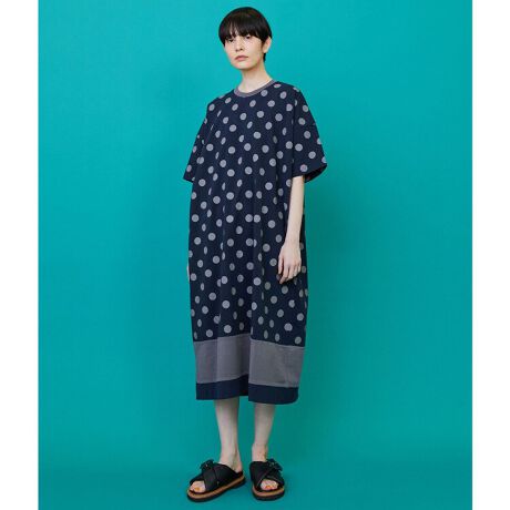 [^:B1553RUA201]yfށzڂ̖Ȃ̓Vfނɑ傫AԊuɂhbgvgAANZgɖnzFɎgĂ܂BẪCEɂ_|CgłByfUCzƂChVGbgȂ烋[Y߂ȂVGbg̃s[XBɓ؂ւƑ_ȃhbgvg|bvŌy₩ȈۂĂ܂Beɓ|Pbg肰Ȃ|CgɂȂĂ܂ByuhzFRAPBOIS/t{A2001NɃuhX^[gBulȂl̕vRZvgɁAl郊bNXfC[EFAĂRNVuhBfB[XƃỸACepӂĂ܂BFRAPBOIS official website 