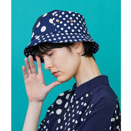 [^:B1553ZEH683]yfށzȂ̃VcŎgu[hfނgnbgB召قȂ傫̃hbg3ގgđgݍ킹Ă܂ByfUCznbg̃gbvtbgȃoPbgnbǧ͓`ɍEɂ킹₷`Ił܂Bco傫߂Ȃ̂ŃJWAڂ̃X^CƂǂ_Buh炵hbg̐؂ւANZg̃J[hJĂ܂B̏i̓jZbNXiłByuhzFRAPBOIS/t{A2001NɃuhX^[gBulȂl̕vRZvgɁAl郊bNXfC[EFAĂRNVuhBfB[XƃỸACepӂĂ܂BFRAPBOIS official website 