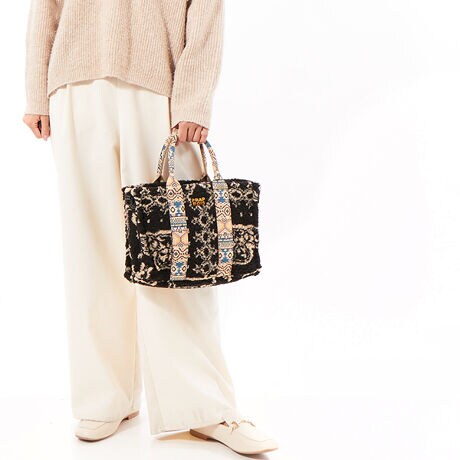 [^:B1554ZEB613]yfށztH[NÃWK[h{Afރ{^jJ̃WK[hfނgݍ킹Ă܂ByfUCz}`̂鏬Ԃ̃g[gobN̓V_[xgtĂ̂Ō|łpł܂B̏i̓jZbNXiłByuhzFRAPBOIS/t{A2001NɃuhX^[gBulȂl̕vRZvgɁAl郊bNXfC[EFAĂRNVuhBfB[XƃỸACepӂĂ܂B