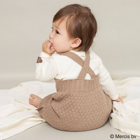 [^ԁF01-5634-403]}}q܂DIuVFXŐlĆu~btB[vu{XvR{V[Yłi|CgЂ̂{X̃`[t炵Axr[pjbgTybgoI_炩ȃjbgfނŁAԂ̓WKȒSnłR̓{^Œ\ŁA҂tBbg܂ɁAobNX^C͌RNXfUCɂȂĂāAp܂łƂĂdオɁG߂ɍ킹ăCi[킹āAH~̒Ȃɂ߂̈ꖇły~btB[70Nz2025ŃA~btB[a70NłB1955NɒaĂAEŐ𒴂Ĉꑱ~btB[Ba70NLOāAʂȃfUCACeoꂵ܂Big͂AoYj₨av[gɂ߂łB-----F₠LkF聦fpʐ^ɂĂ̓C[ẄׁAۂ́@iƃJ[dlقȂꍇ܂̂ŁA@i摜Bi̐Fɂ܂āAql̂gPĆ@j^[ɂۂ̃J[Ɖ摜̐F@Čꍇ܂B@\߂̏ABXEOł̎Be摜͌̉ŁA@ۂ̏i薾邭ꍇ܂Bqǂ/q/ǂ/q/LbY/WjA/j̎q/̎q