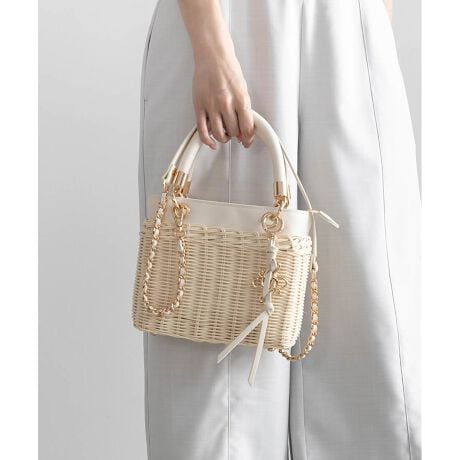 [^:FB35222]X[Xfށ~^̃Rr}eAnhobOBV[Y[h܂ȃfUCAẴR[fʂ܂BfC[[X烊][gV[܂ŕLgpĂ܂BPOINTE^ꂵɂƂ^fނgpEnh̓X[Xfނgp镵͋CɁE}`肠Aڈȏ̑eʁERANDAIWiS`[tEfC[[Xɂ͂A][gV[ɂ􂷂fUCidlEV_[xgtEt@Xi[ŊJEɃI[v|Pbg~1EɃt@Xi[|Pbg~1EeyTCYz~jzFZAybg{gi340mljFZAX}[gtHi14.7~7.2cmjFZA|[`FZAJ[hP[XFZAnJ`FZAbvFZACXCzFZAN[FZ