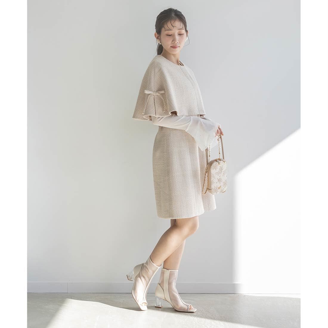 極美品✨RANDA フラワーシアーブーツ(Mサイズ　アイボリー) 最終値下げ❗極美品✨RANDA フラワーシアーブーツ(M アイボリー