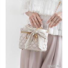2WAY リボンチャームキルティングバニティバッグ