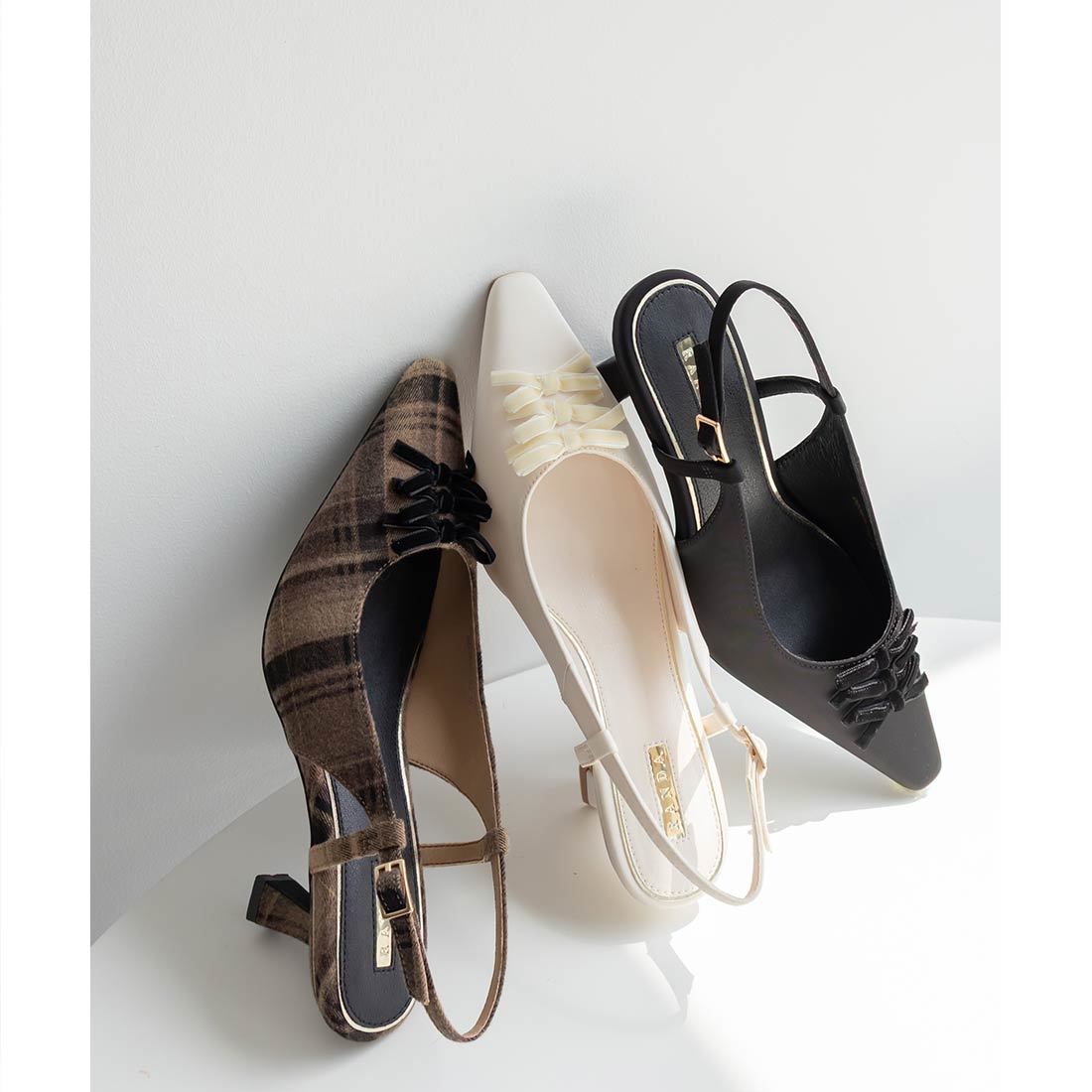 ランダ（RANDA）/＜25秋冬新作＞【22．5−25．5】ミニリボンバックストラップパンプス 25秋冬新作＞【22.5-25.5】ミニリボンバックストラップパンプス