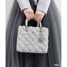 ランダ(RANDA)の＜25秋冬新作＞2WAY ファーキルティングハンドバッグ