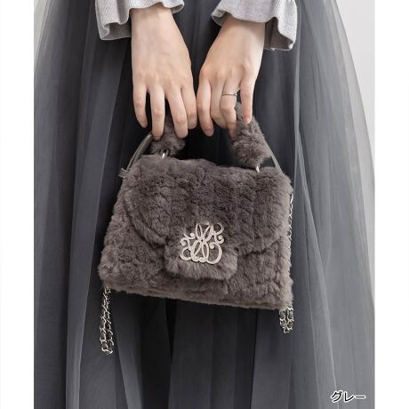 [^:FB36127]25H~V쁄ӂƂtH炵t@[V_[obOBtgɎ{IWĩmOp[ciɋPA؂₩ȈۂւƓĂ܂BPOINTEV[YlC̃t@[V_[obOAbvf[gEӂƂ_炩ȃeNX`[̃t@[EƏiɋPmOp[cEtbv̂肰ȂS[hCEiȃ`F[̃V_[XgbvEgɓZŁAV[Y[hYtF~jX^CEƂ}`tŃRpNgȌڈȏ̎[͏idlE߉\ȃV_[xgtEI[v|Pbg~1E}Olbg{^ŊJEeyTCYz~jzFZAX}[gtHi14.7~7.2cmjFZA|[`FZAJ[hP[XFZAnJ`FZAbvFZACXCzFZAN[(~jTCYjFZ