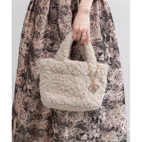 [^:FB36049]25H~V쁄ĝ݂ӂӂȃtFCNt@[gpg[gobOB炵ƂVGbgȂAiȃmOxgƃIWĩmO`[ƑlۂۂɓĂ܂BPOINTE_炩ӂƂeNX`[̃t@[ERANDAmO`[tEו̏o⒆g̊mF₷L߂̊JEiȃmÕV_[xgidlE߉\ȃV_[xgEI[v|Pbg~1Et@Xi[|Pbg~1E}Olbg{^ŊJyTCYzzFZAybg{gi340mljFZAX}[gtHi14.7~7.2cmjFZA|[`FZAJ[hP[XFZAnJ`FZAbvFZACXCzFZAN[i~jTCYjFZ