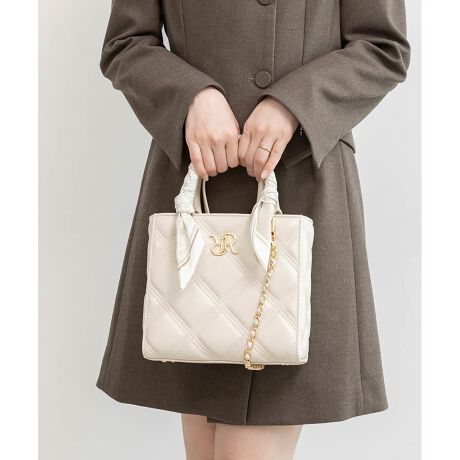 [^:FB36146]25H~V쁄IWimÕXJ[t|Cg̃LeBOnhobOBƂtHƂȂ₩ȃXJ[t̃RgXgAR[fBl[giɊiグĂ܂BPOINTEIWĩmOXJ[tiȈہELeBOfUCŃGKgvXEANZgɂȂ郂mOS[hp[cEl̖͂l܂ACeEƊ̂邩ƂtHidlE߉\ȃV_[xgEt@Xi[ŊJEI[v|Pbg1At@Xi[|Pbg1EeyTCYz~jzFZAybg{gi340mljFZAX}[gtHi14.7~7.2cmjFZAJ[hP[XFZAnJ`FZAbvFZACXCzFZAN[FZ