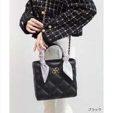 ＜25秋冬新作＞2WAY モノグラムスカーフキルティングハンドバッグ