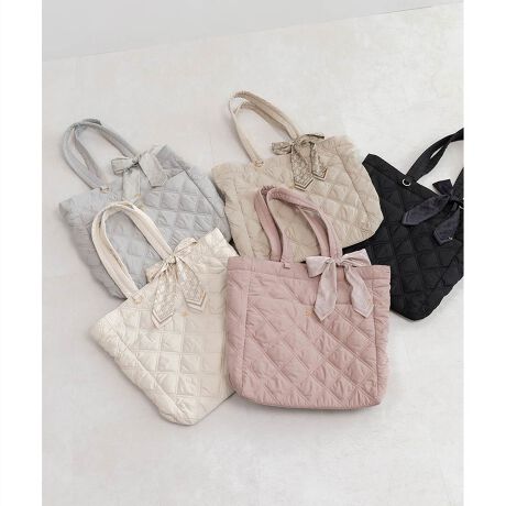 [^:FB36191]25H~V쁄1soAɑ劈̋@\ƃt@bV˔g[gobOBLeBOfUCƏiȃXJ[t{tF~jȃ[h߂Ă܂BPOINTEyđeʁE|PbgŎ[͔QEAdAsȂǗlXȗprŎgp\EO\ȃXJ[t{́Anh痎ɂĂnhohƂĂgp\Ewʃ|Pbg̓|PbgƂĂAt@Xi[JăL[IƂĂgpł2WAYdlEL[z_[Ȃǂ̎tɕ֗ȃL[OtidlEI[v|Pbg~5EOI[v~2EL[IƂĎgp\EL[OtEnhohƂĎgp\ȃXJ[t{tyTCYzPC13C`FZAA4TCYFZA^ubg10C`FZAzFZAybg{gFZAX}[gtHi14.7~7.2cmjFZA|[`FZAJ[hP[XFZAnJ`FZA܂肽ݎPFZAbvFZACXCzFZAN[FZAA5蒠FZ