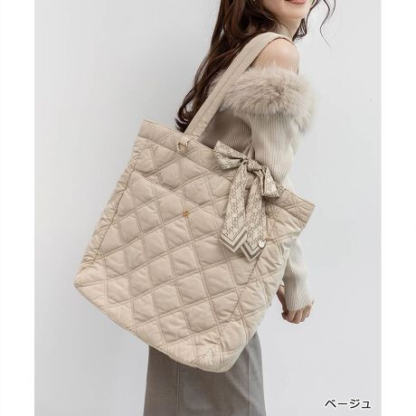 [^:FB36191]25H~V쁄1soAɑ劈̋@\ƃt@bV˔g[gobOBLeBOfUCƏiȃXJ[t{tF~jȃ[h߂Ă܂BPOINTEyđeʁE|PbgŎ[͔QEAdAsȂǗlXȗprŎgp\EO\ȃXJ[t{́Anh痎ɂĂnhohƂĂgp\Ewʃ|Pbg̓|PbgƂĂAt@Xi[JăL[IƂĂgpł2WAYdlEL[z_[Ȃǂ̎tɕ֗ȃL[OtidlEI[v|Pbg~5EOI[v~2EL[IƂĎgp\EL[OtEnhohƂĎgp\ȃXJ[t{tyTCYzPC13C`FZAA4TCYFZA^ubg10C`FZAzFZAybg{gFZAX}[gtHi14.7~7.2cmjFZA|[`FZAJ[hP[XFZAnJ`FZA܂肽ݎPFZAbvFZACXCzFZAN[FZAA5蒠FZ