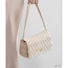 ＜25秋冬新作＞2WAY 立体キルティングデザインショルダーバッグ