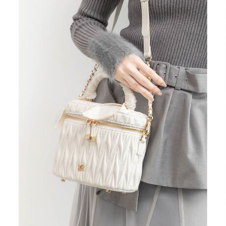 [^:FB36276]25H~V쁄ՂƂ̓IȃLeBOۓIȃojeBobOBiȃXJ[tfUCfB[h߂ĂACełBPOINTE̊̂LeBOfUCEIWimÕXJ[tfUCiȈہEANZgɂȂ郂mOidlEI[v|Pbg2E߉\ȃV_[xgEeyTCYz~jzFZAX}[gtHi14.7~7.2cmjFZA|[`FZAJ[hP[XFZAnJ`FZAbvFZACXCzFZAN[FZ