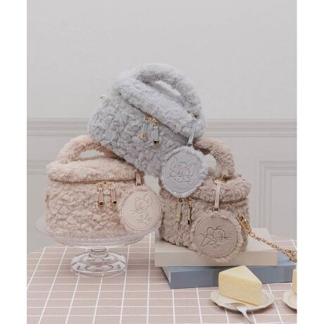 [^:FB36149]25H~V쁄gƃWF[̐Eς𗎂Ƃ񂾃~[tojeBobOB̃t@[LN^[Az鈤炵fUCŁAŋCオ悤ȃobOɎdグ܂BPOINTEg̓O[AWF[̓x[WA^tB[̓sN̂̃t@[ŕ\ojeBobOEꂼ̃LN^[̎hJ{t̃~[EobOJƒǂYA[ghJ`鈤炵fUCEnɂn[g⃊{`[tɂVѐSIWifUC̗pEfUCłȂ@\ɂARpNgȂ[͔QEIWiВtidlE߉\ȃV_[xgtEt@Xi[ŊJEI[v|PbgPEO\ȃ~[`[tEeTM & (c) Turner Entertainment Co. (s25)yTCYz~jzFZAX}[gtHi14.7~7.2cmjFZA|[`FZAJ[hP[XFZAnJ`FZAbvFZACXCzFZAN[i~jTCYjFZ