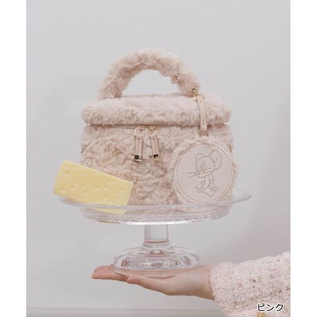 [^:FB36149]25H~V쁄gƃWF[̐Eς𗎂Ƃ񂾃~[tojeBobOB̃t@[LN^[Az鈤炵fUCŁAŋCオ悤ȃobOɎdグ܂BPOINTEg̓O[AWF[̓x[WA^tB[̓sN̂̃t@[ŕ\ojeBobOEꂼ̃LN^[̎hJ{t̃~[EobOJƒǂYA[ghJ`鈤炵fUCEnɂn[g⃊{`[tɂVѐSIWifUC̗pEfUCłȂ@\ɂARpNgȂ[͔QEIWiВtidlE߉\ȃV_[xgtEt@Xi[ŊJEI[v|PbgPEO\ȃ~[`[tEeTM & (c) Turner Entertainment Co. (s25)yTCYz~jzFZAX}[gtHi14.7~7.2cmjFZA|[`FZAJ[hP[XFZAnJ`FZAbvFZACXCzFZAN[i~jTCYjFZ