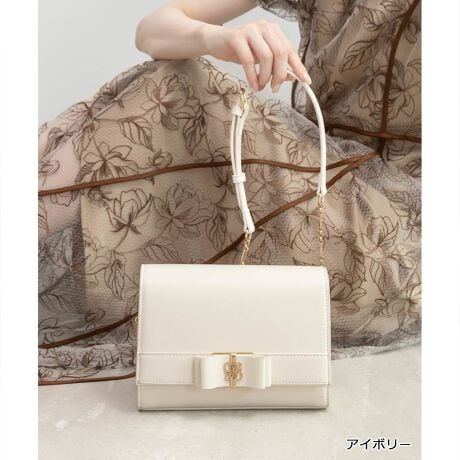 [^:FB37005]26tĐV쁄iȃtg̃{ڂ䂭V_[obOBꂽfBCNȃfUCŁAigp[eB[V[܂ŕL􂷂ACełBPOINTEfBCNȃ{xgfUCERANDAIWip[cANZgɁEx[VbNȂꂽۂ̃XNGAtHE@ׂȃ`F[V_[xgEnhobOƂĂV_[obOƂĂg2WAYdlidlE߉\ȃV_[xg(O\)EO\ȃnhE}Olbg{^ŊJEI[v|Pbg1At@Xi[|Pbg1EeȂyTCYz~jzFZAX}[gtHi14.7~7.2cmjFZA|[`FZAJ[hP[XFZAnJ`FZAbvFZACXCzFZAN[FZA