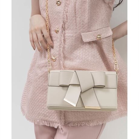 [^:FB37060]26tĐV쁄l{fUCiŏ炵V_[obOBƂXNGAtHŁAR[fBl[gꂽۂɂ܂Ƃ߂Ă܂BPOINTEtg̃{fUClۂiȎdオEXNGAtHŐꂽہEJLÂoꂵ₷idlE߉\ȃV_[xg(O\)EO\ȃnhE}Olbg{^ŊJEI[v|Pbg1At@Xi[|Pbg1EeȂyTCYz~jzFZAX}[gtHi14.7~7.2cmjFZA|[`FAJ[hP[XFZAnJ`FZAbvFZACXCzFZAN[FZ