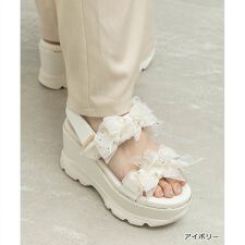 ＜26春夏新作＞【22.5-25.5】シアーミニリボンウェッジスポーツサンダル