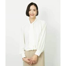 ボウタイブラウス