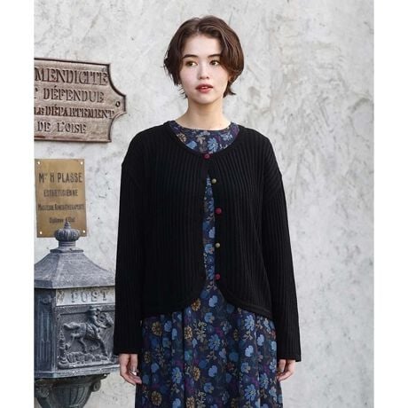 [^ԁFGJSAD30200]fUC H~̃}XgACẽuJ[fBKB{CNȃVGbgŏ炵ۂɁBhbvV_[Ō̉K܂BzRȂł͂̔zF{^ɂځB f ANƖтgp\tgȒSñjbgfށBтׂ炩ȔG肪łB X^CO|Cg CyɉHDJ[fBK͈ꖇ͎ĂACeBJWAɃChpcƍ킹Aꂢ߂ȃs[XƂ̑QłB ---------------- pV[Y tF@āF~@HF@~F ---------------- FȂ ňF 򊴁FȂ LkF nFȂ F |PbgFȂ ---------------- fނ̃nClbNjbgyGJFAD30160z܂B model:H165 B81 W55 H87  pTCY:M